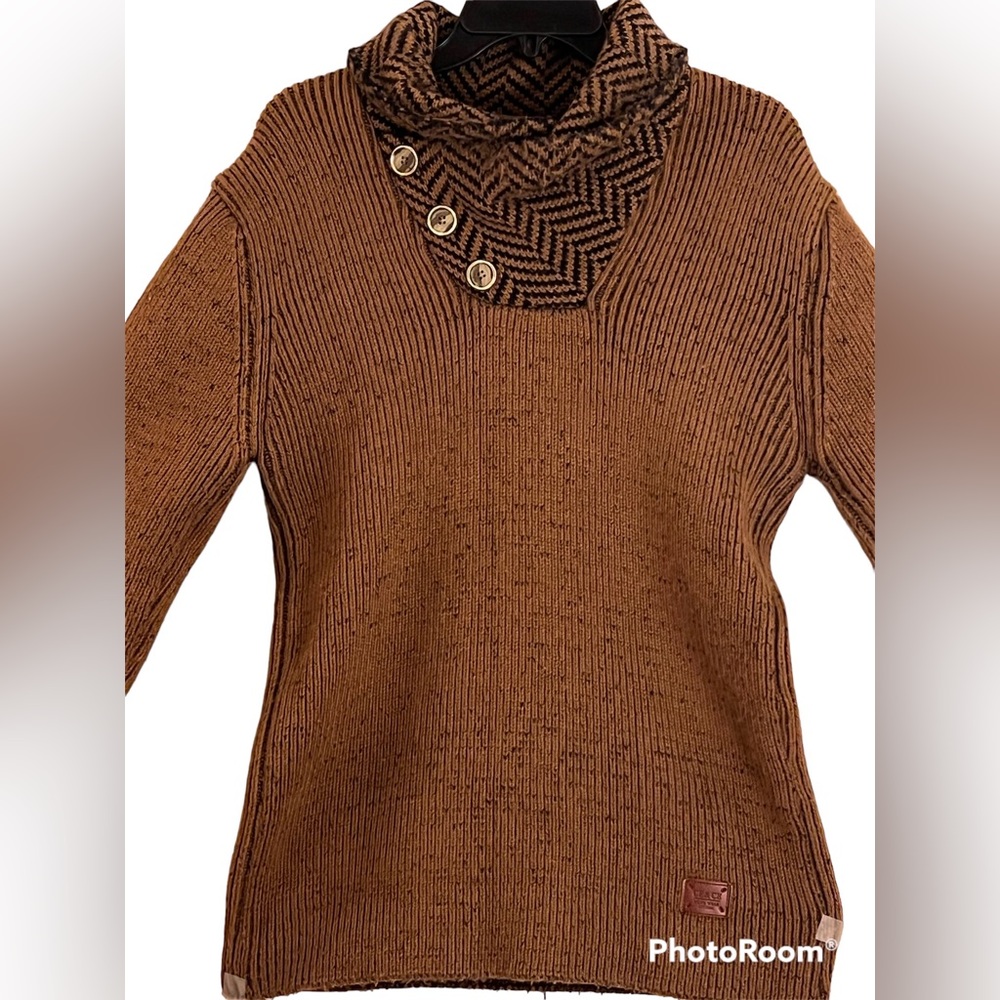 1Ce&Ce: Size XXL Rust & Black HEAVY Sweater. The tag says XXL but more like L